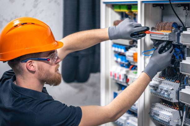 Best Licensed Electrician  in Marysville, KS